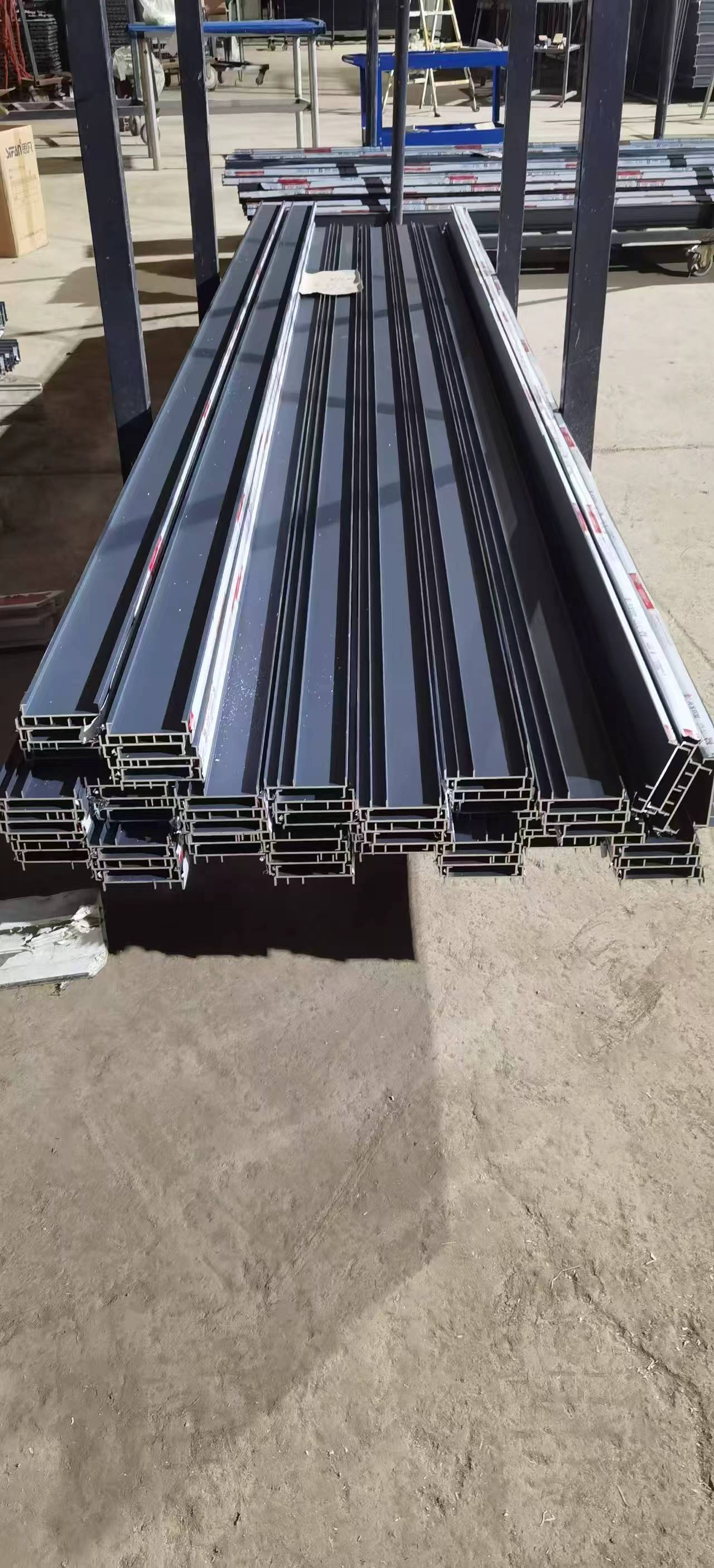 高品质百叶窗及型材细节