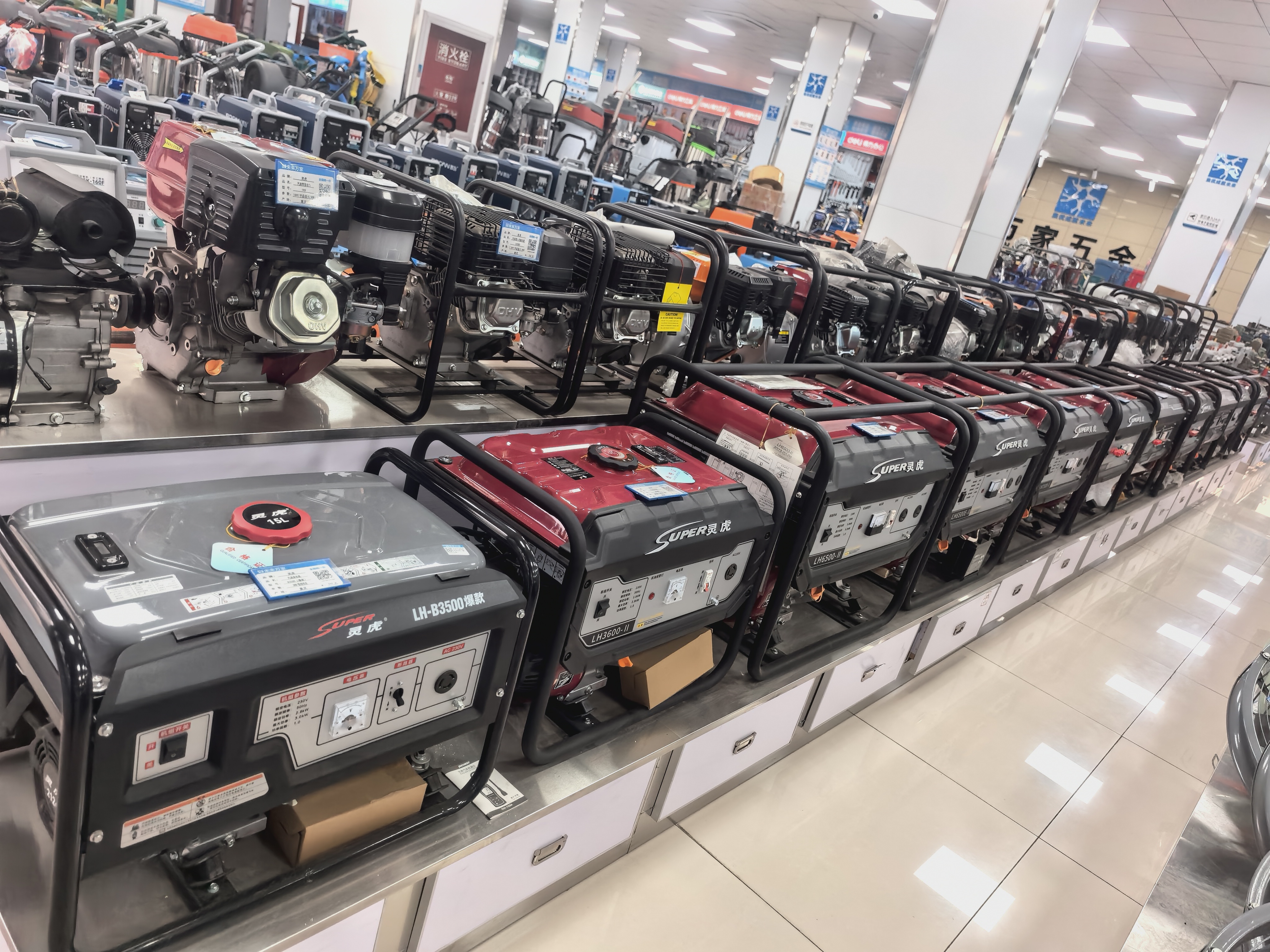 灵虎发电机产品陈列