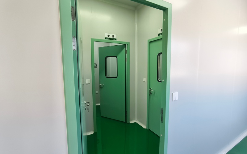 现代化洁净实验室内部环境