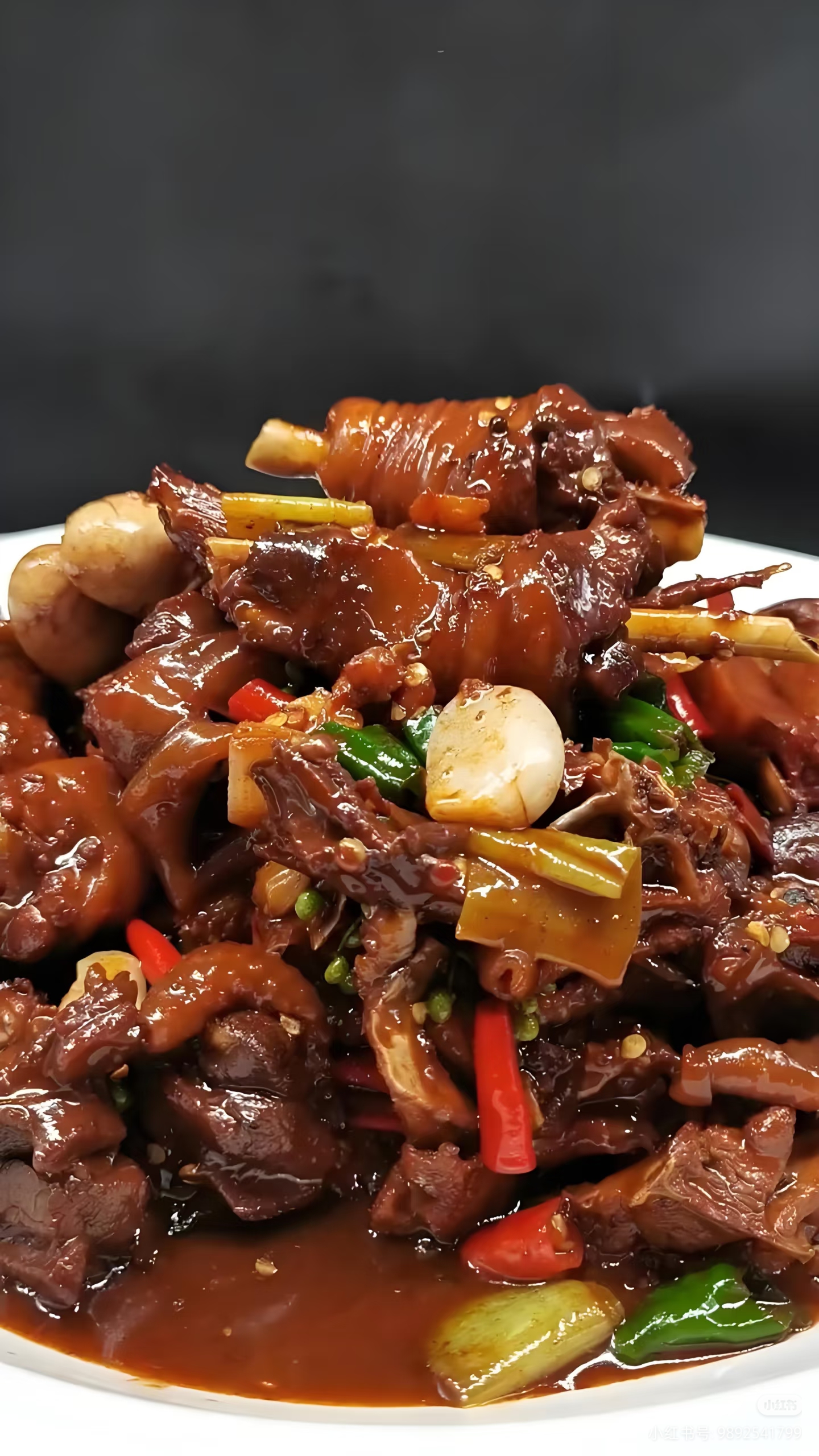 腊山烤鱼门头与店内环境