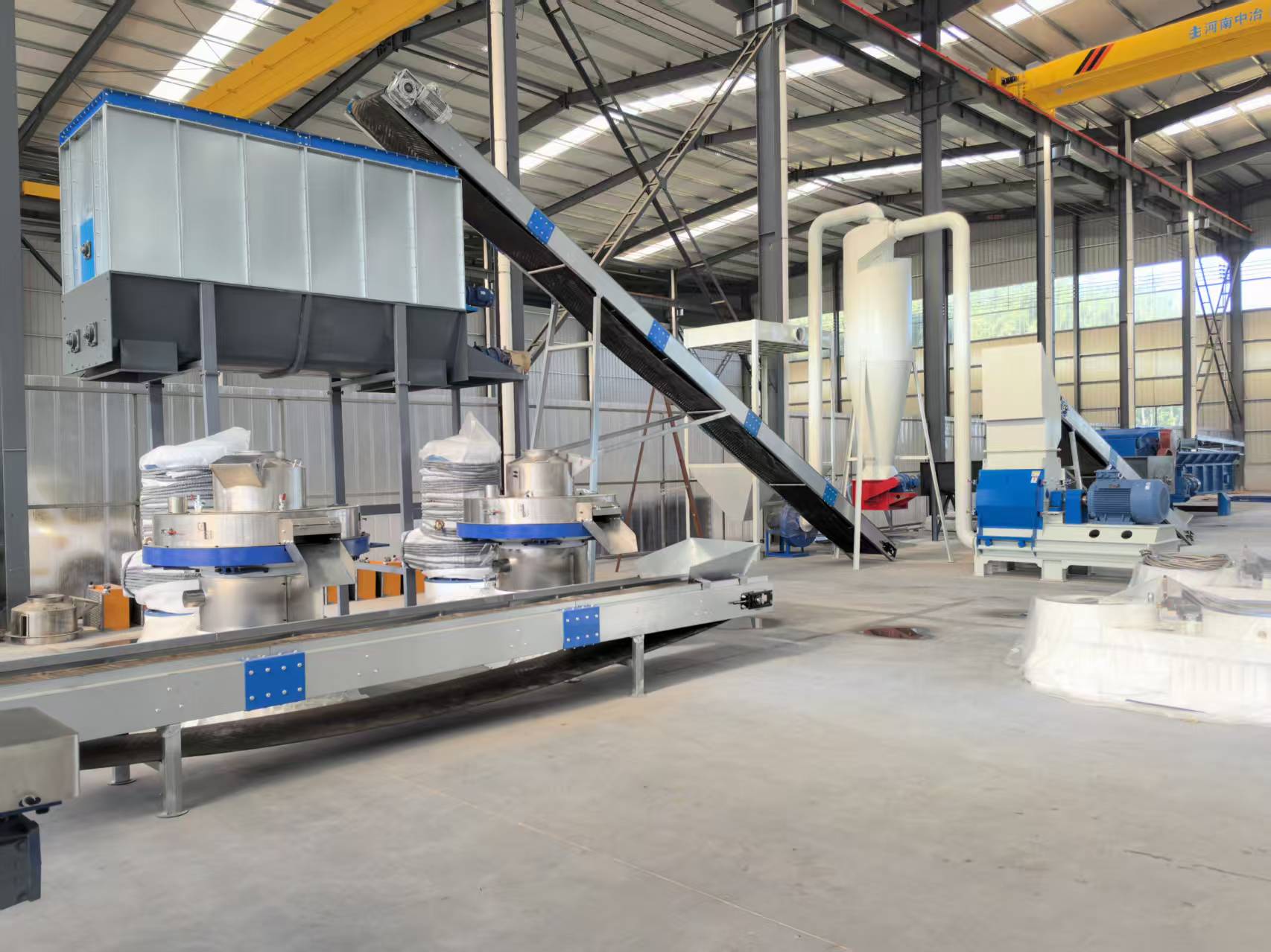 山东同盛免维护永磁颗粒机主机实拍