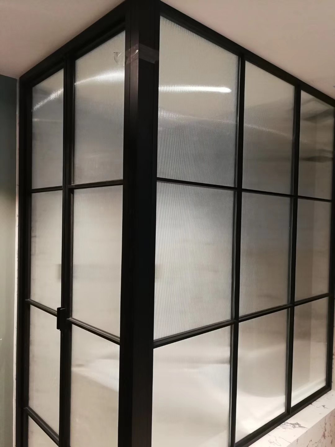 夾膠玻璃性能檢測與品控