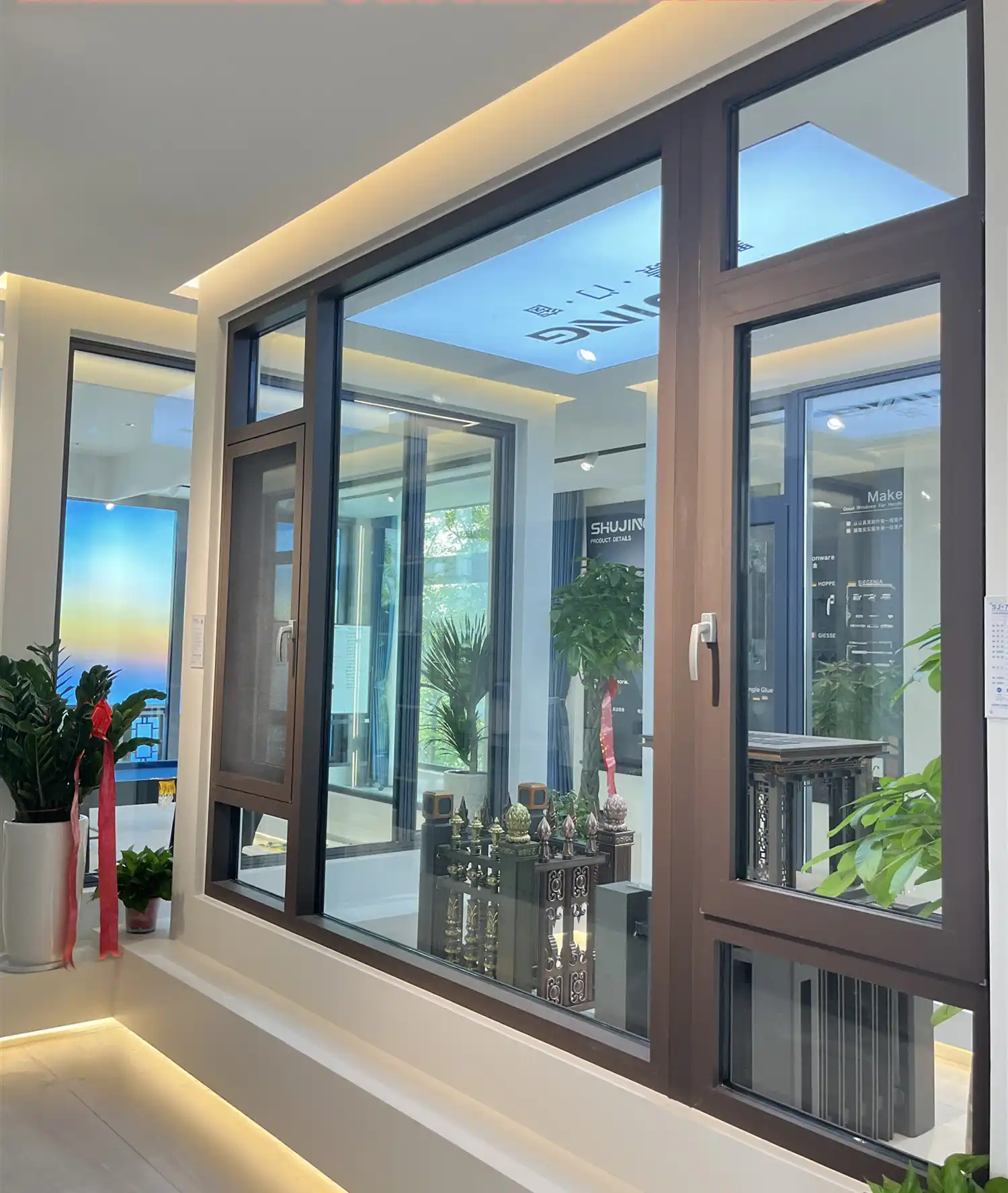 系统窗精细化安装细节展示