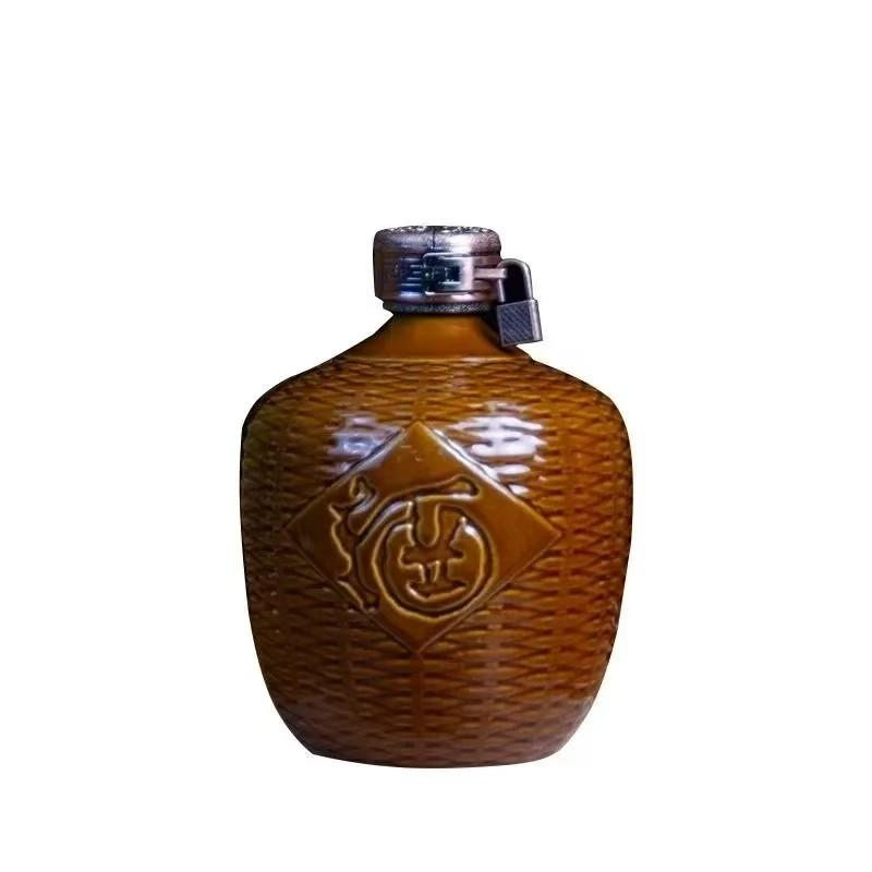 陶坛应用于大型酒厂陈酿库