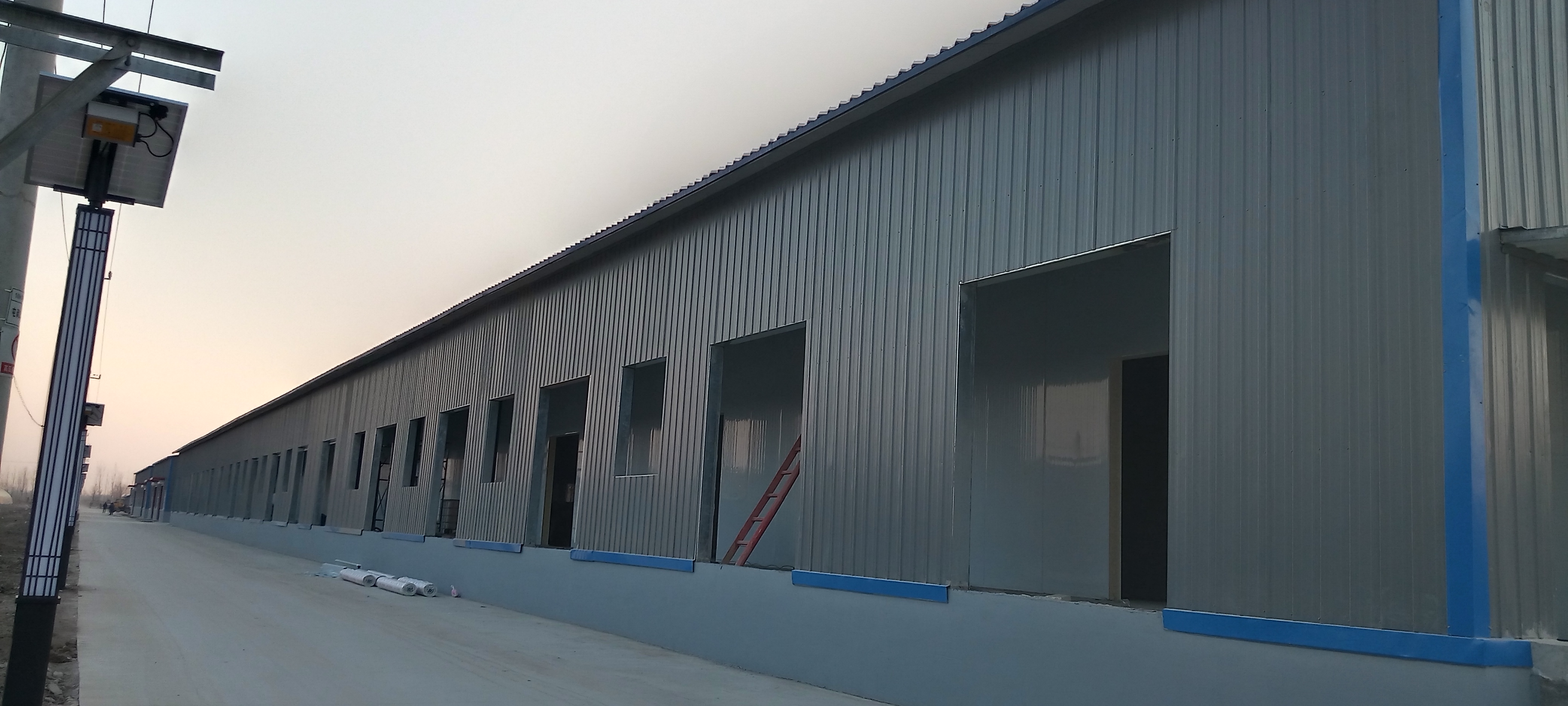 大型冷链物流中心冷库外部实景