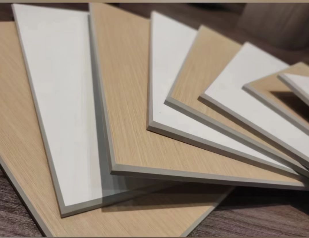 声美纳木质吸音板在重庆某高校报告厅的应用实景