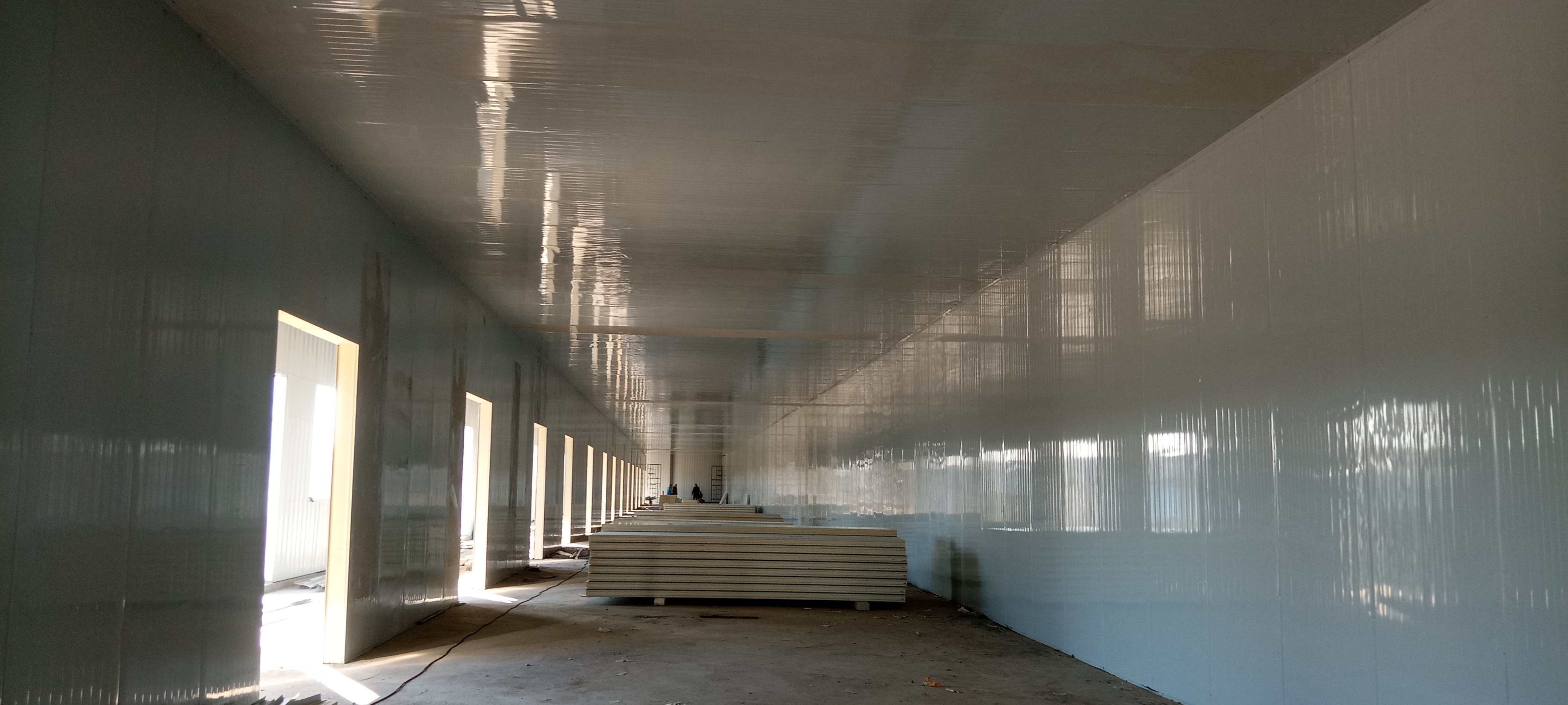 现代化冷库外部机组