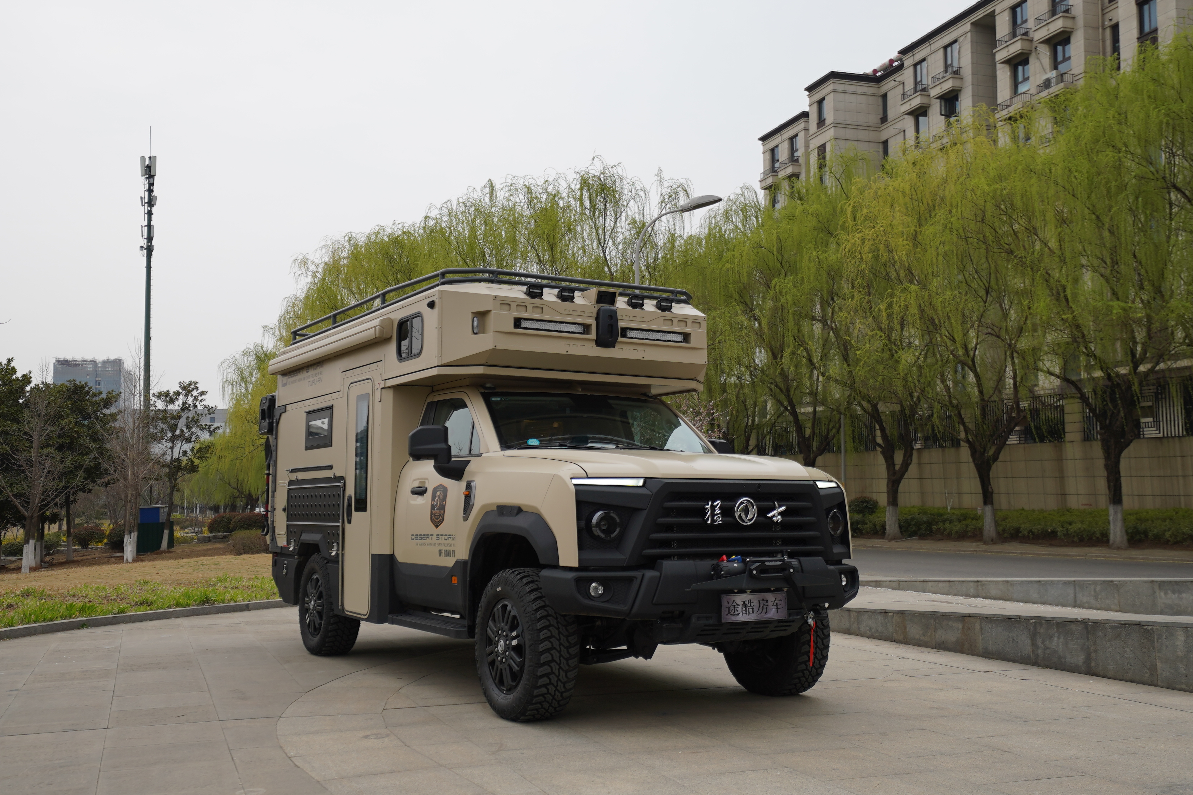 途酷硬升顶机构细节