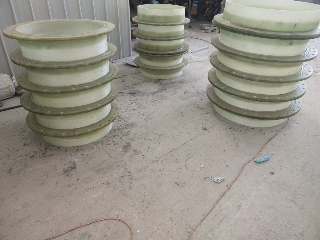 河北昆泰玻璃钢有限公司现代化生产厂房