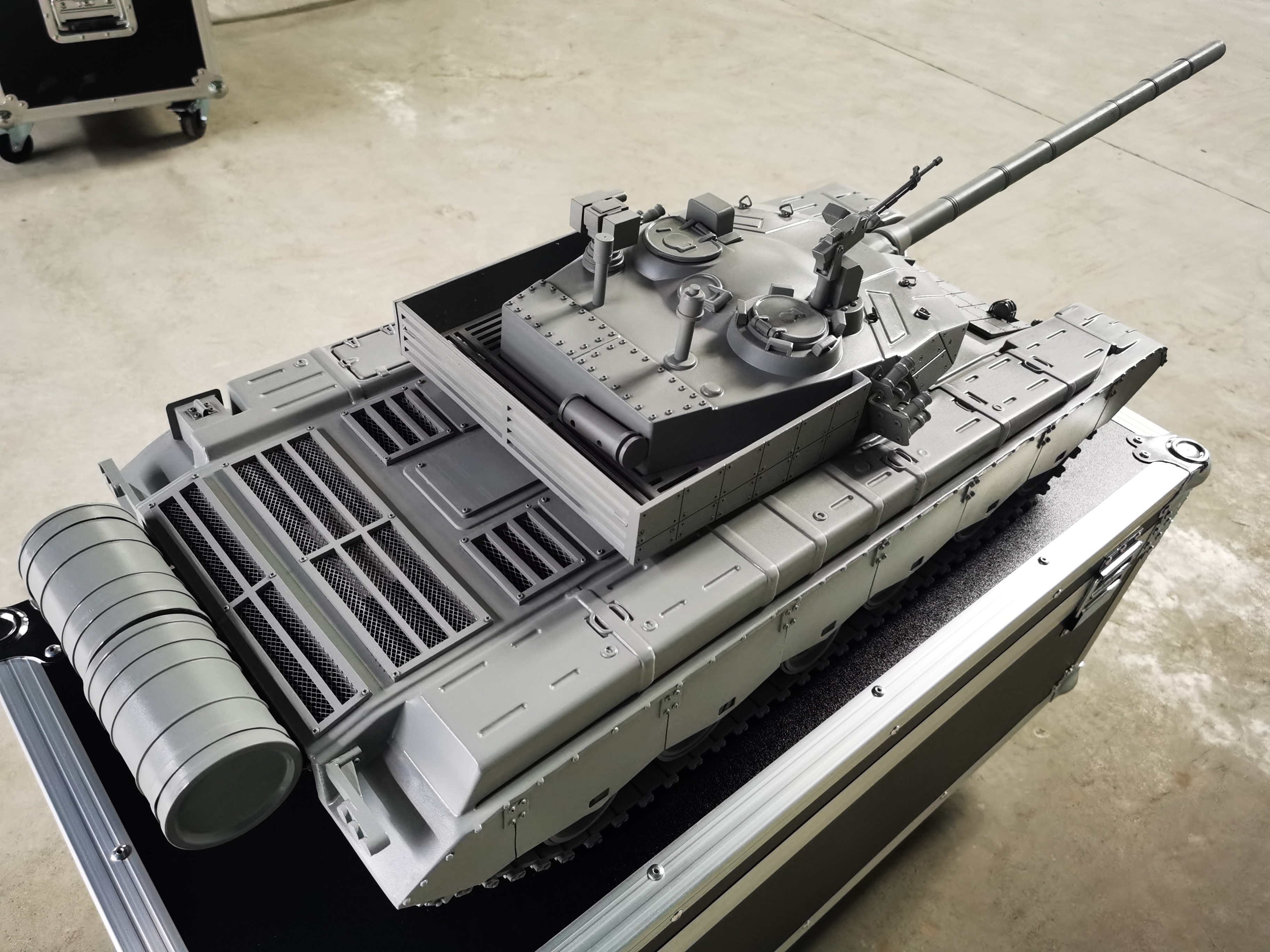 四川裕阳军航科技现代化生产车间一隅，体现其规模化与规范化制造能力