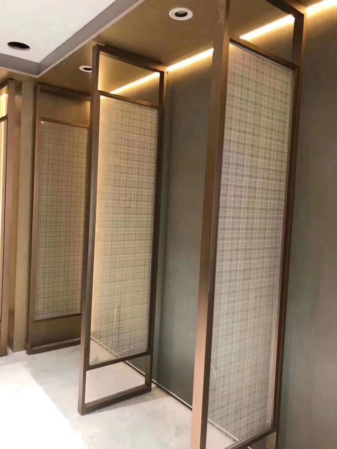 晶彩华阳夹丝玻璃工程案例展示