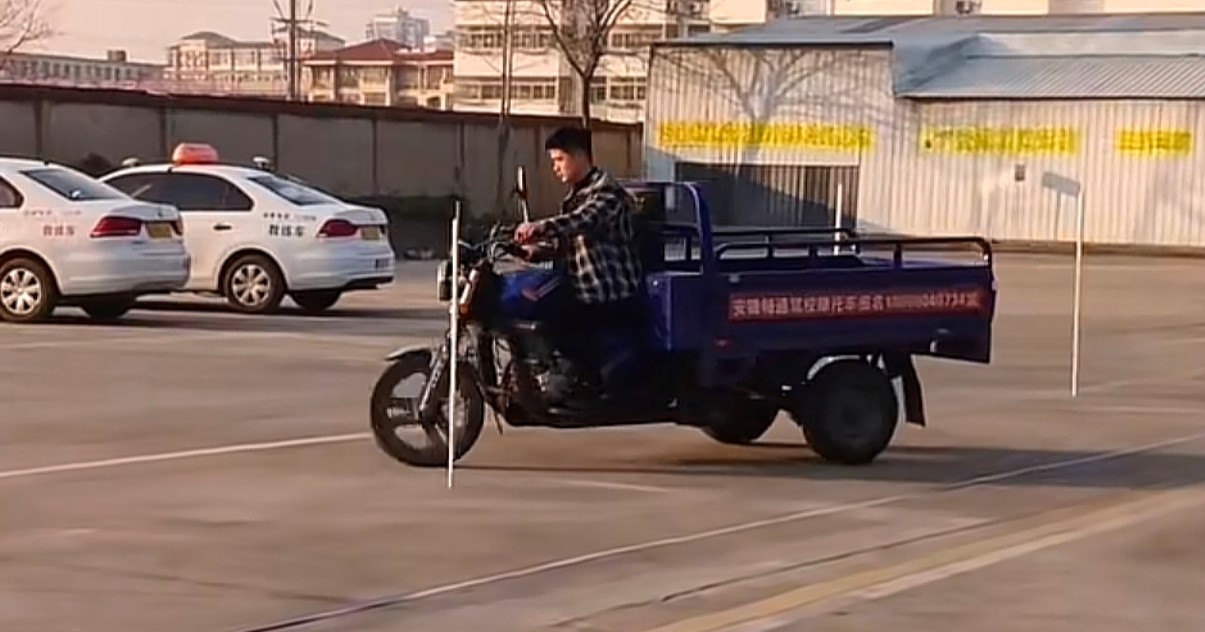 摩托车理论模拟考试系统