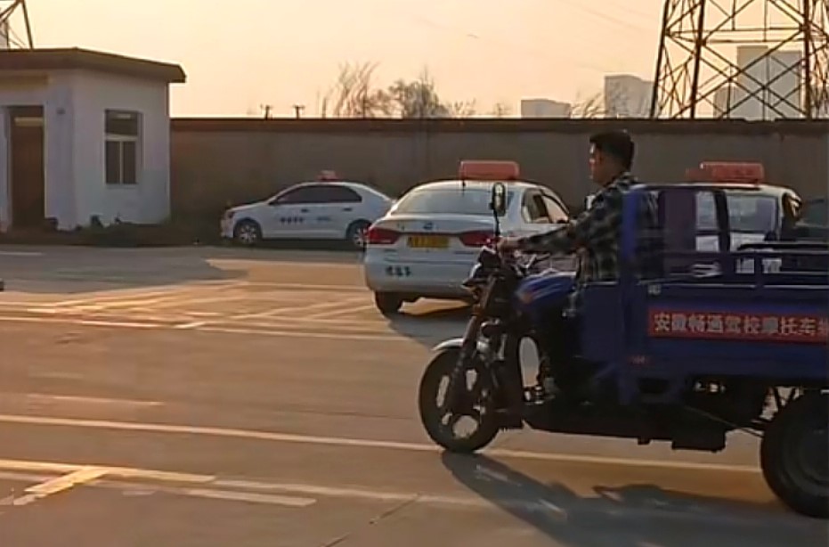 选择正规驾校，保障学车权益与安全