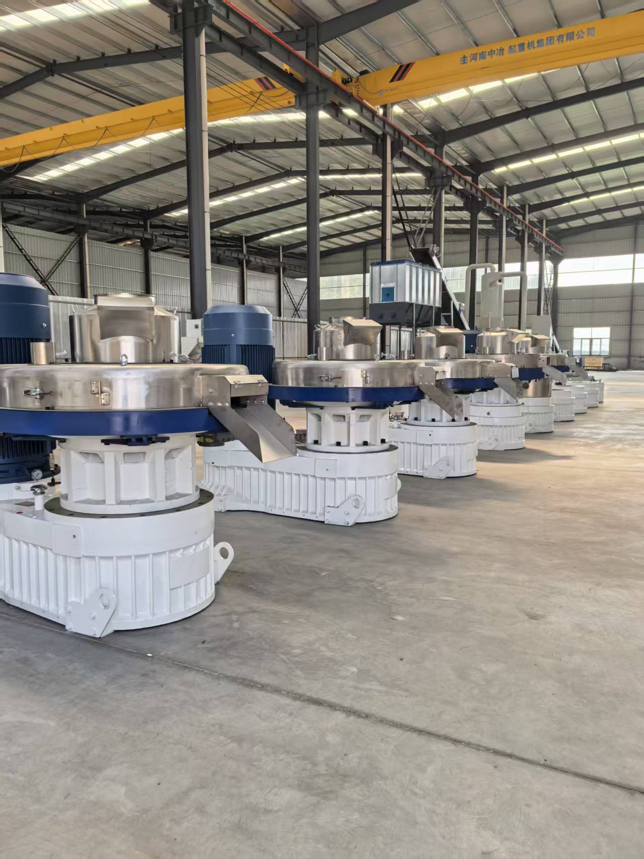 现代化颗粒生产线智能控制中心