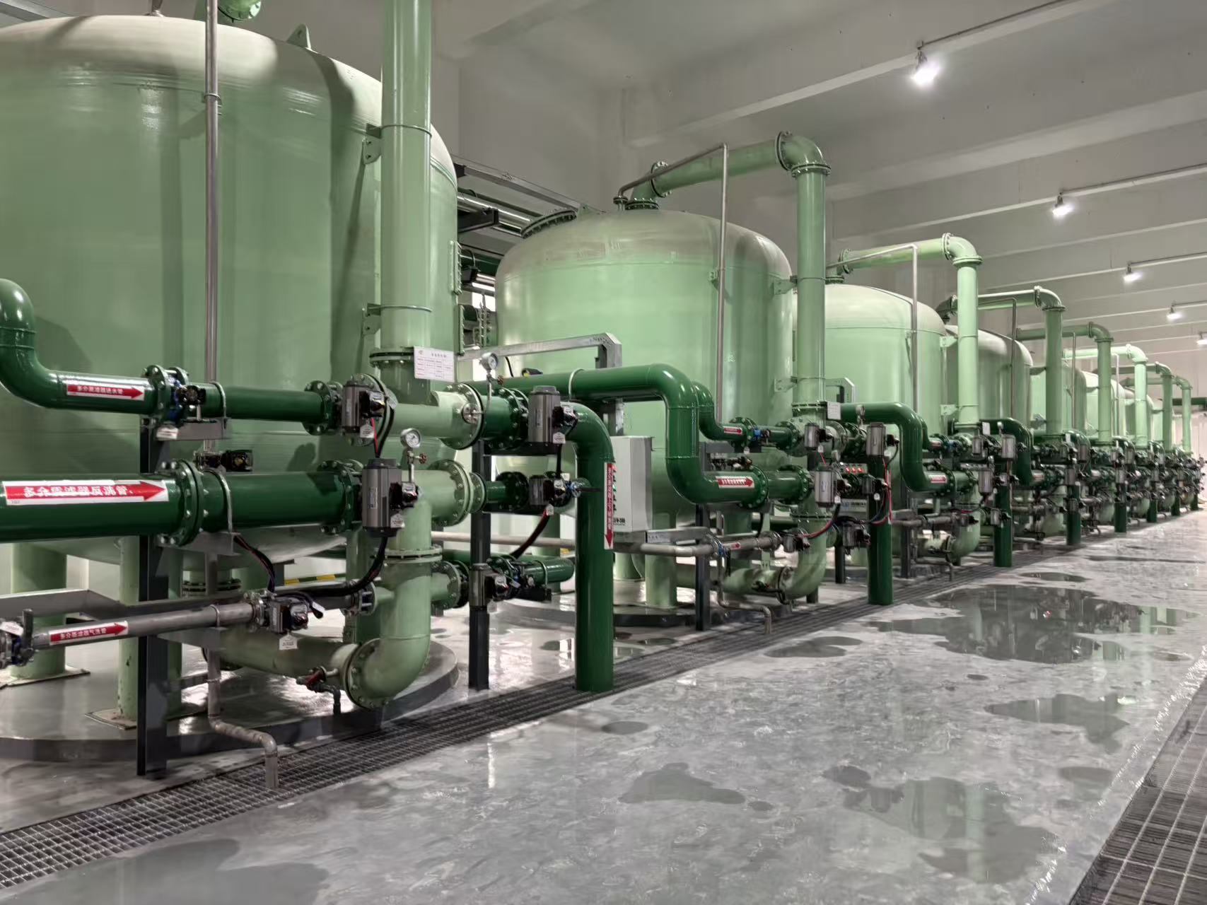 多介质过滤器内部结构示意图