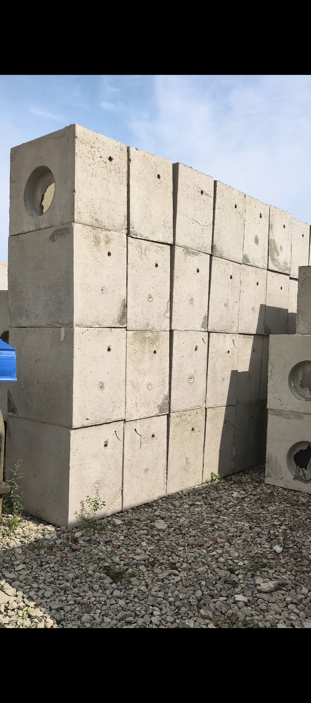 吉林众鑫水泥制品有限公司生产的通讯井产品