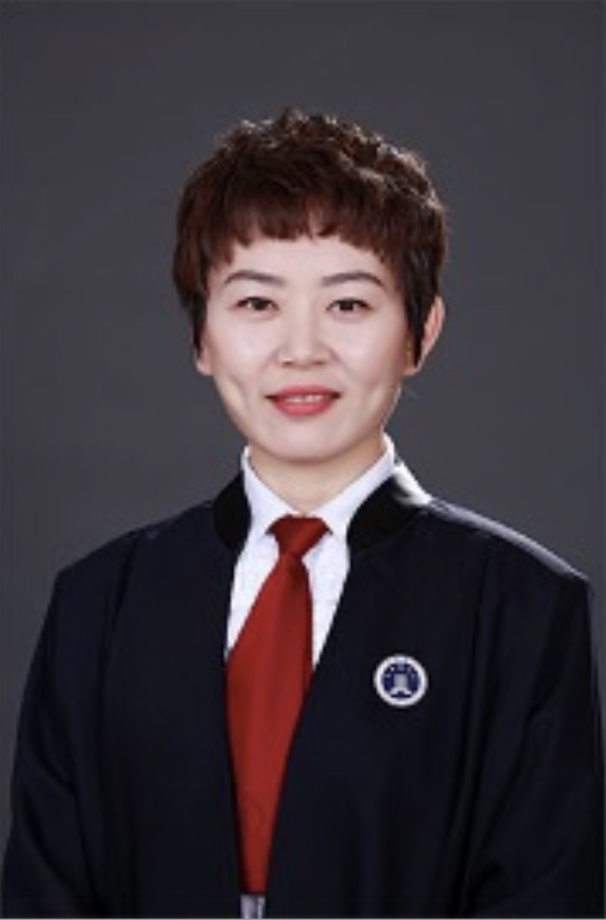 曹春芳律师专业形象