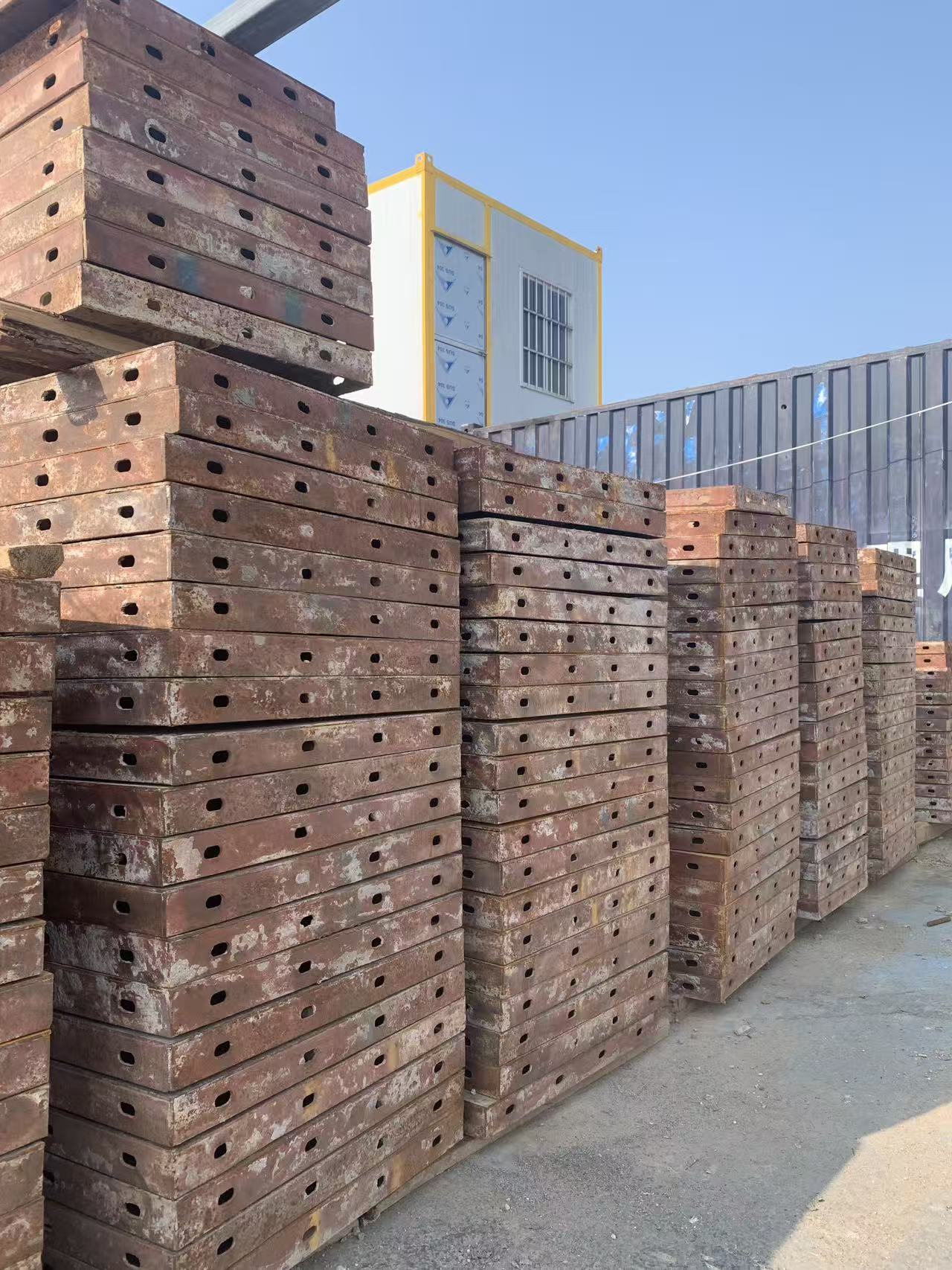 钢模板生产车间