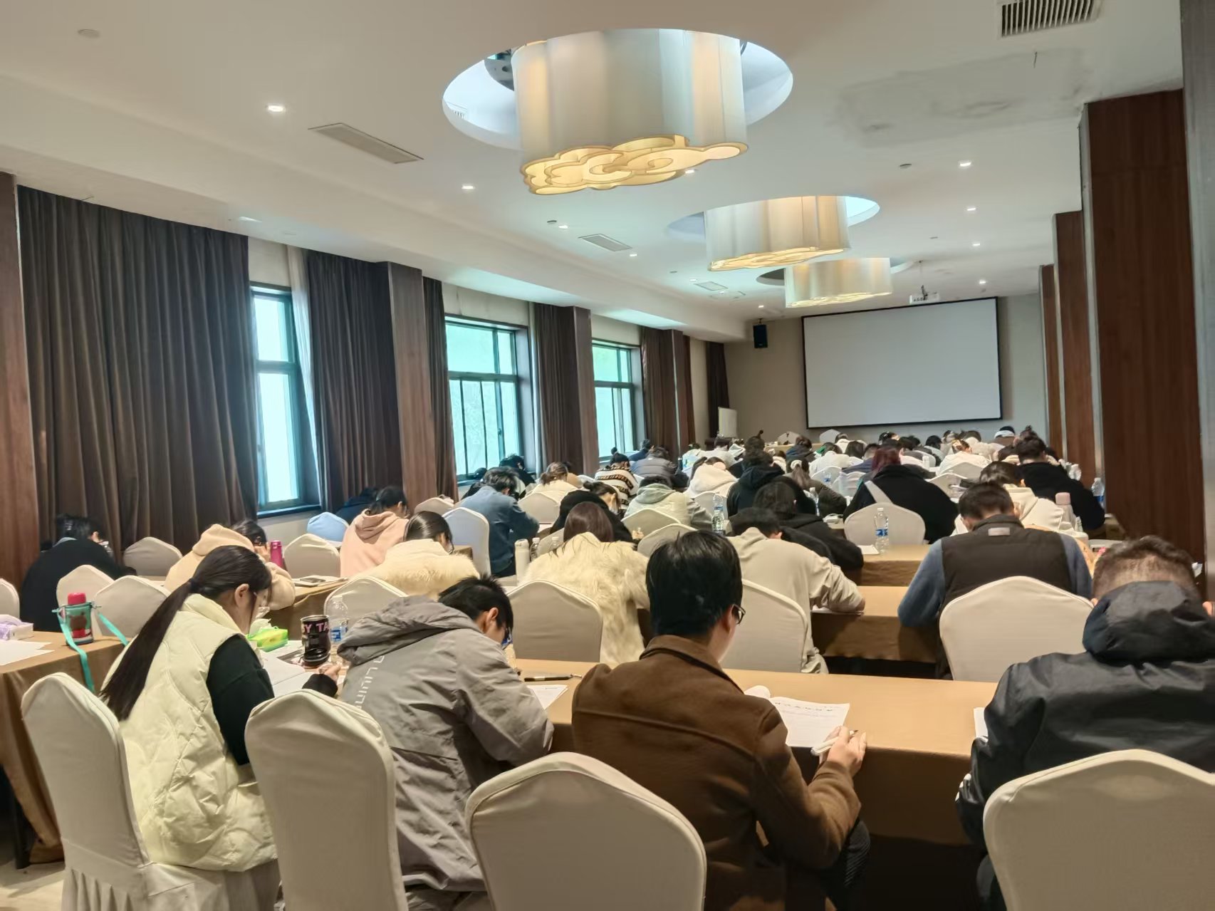 考公考编培训培训现场.jpg