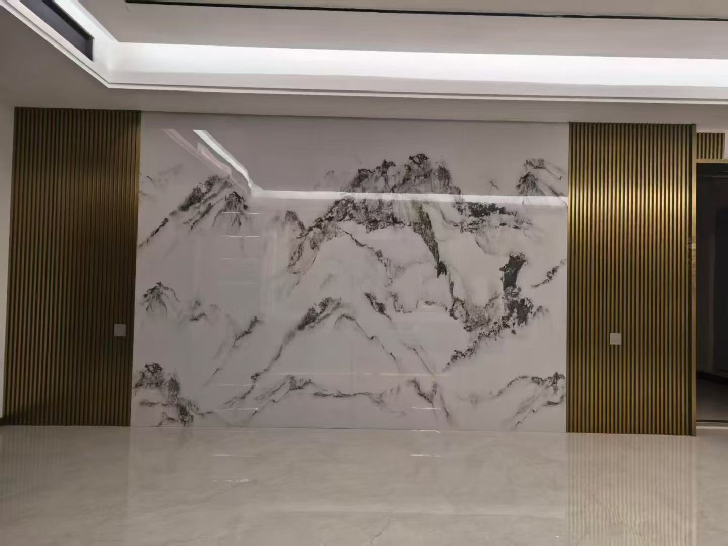 电梯井道安装现场