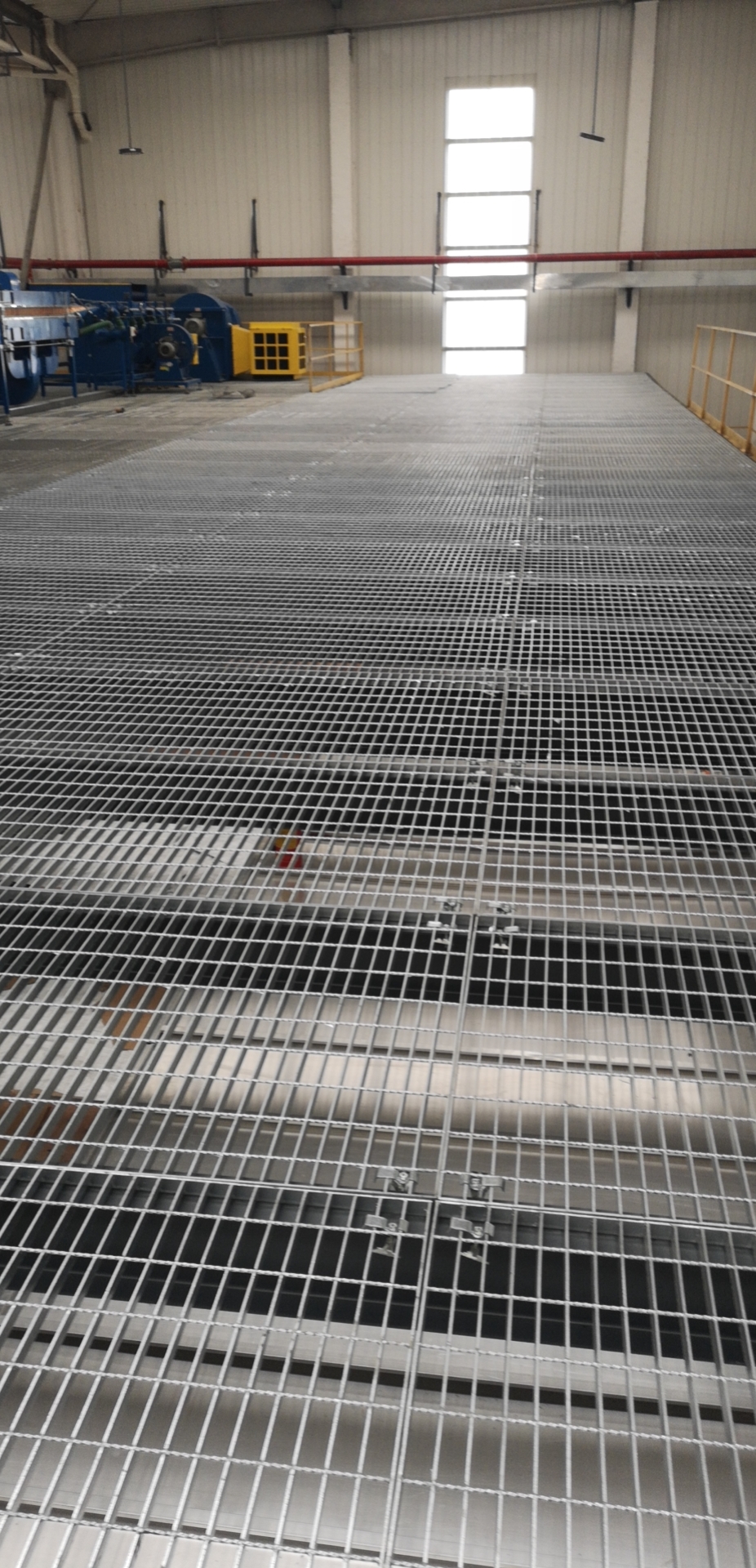 钢格板生产车间