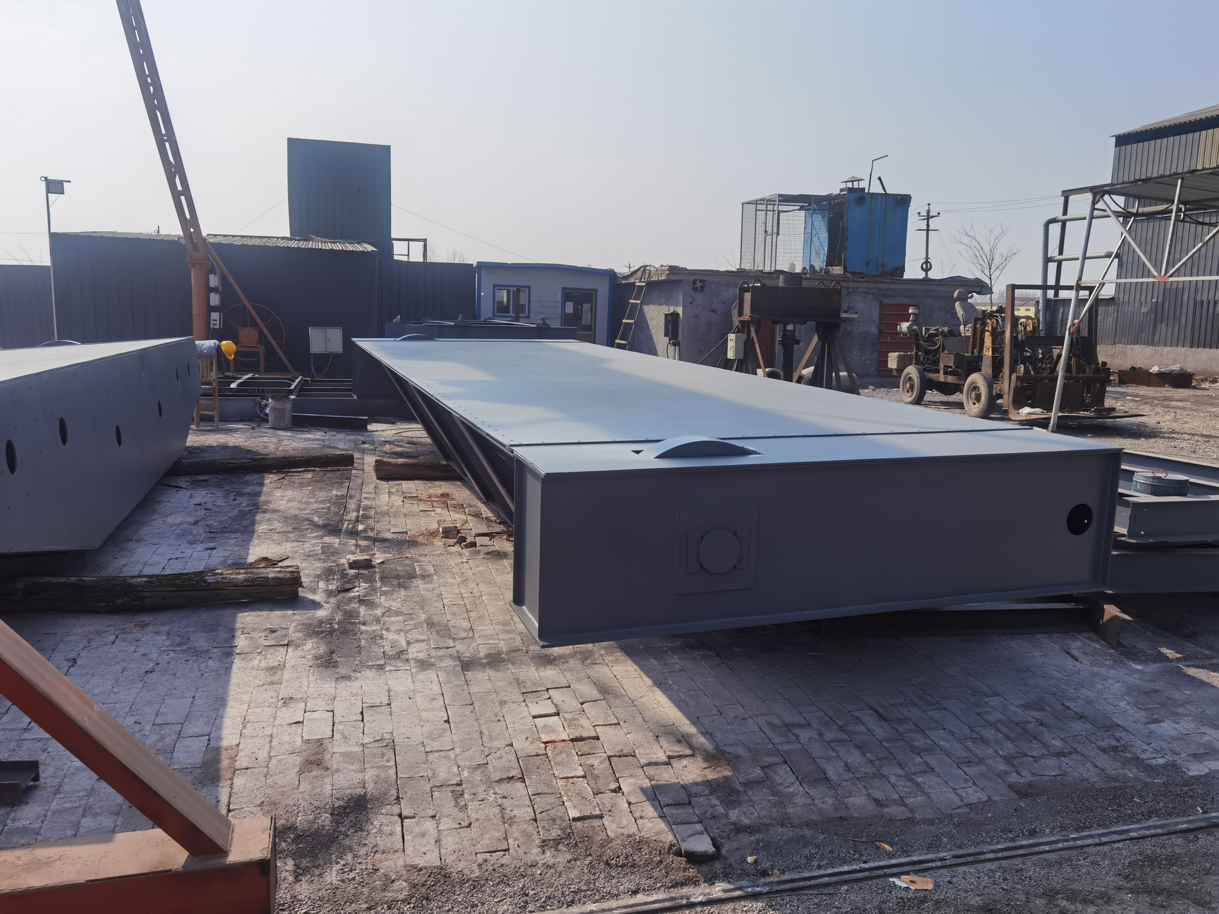 新河县嘉乐水利机械厂生产车间一瞥