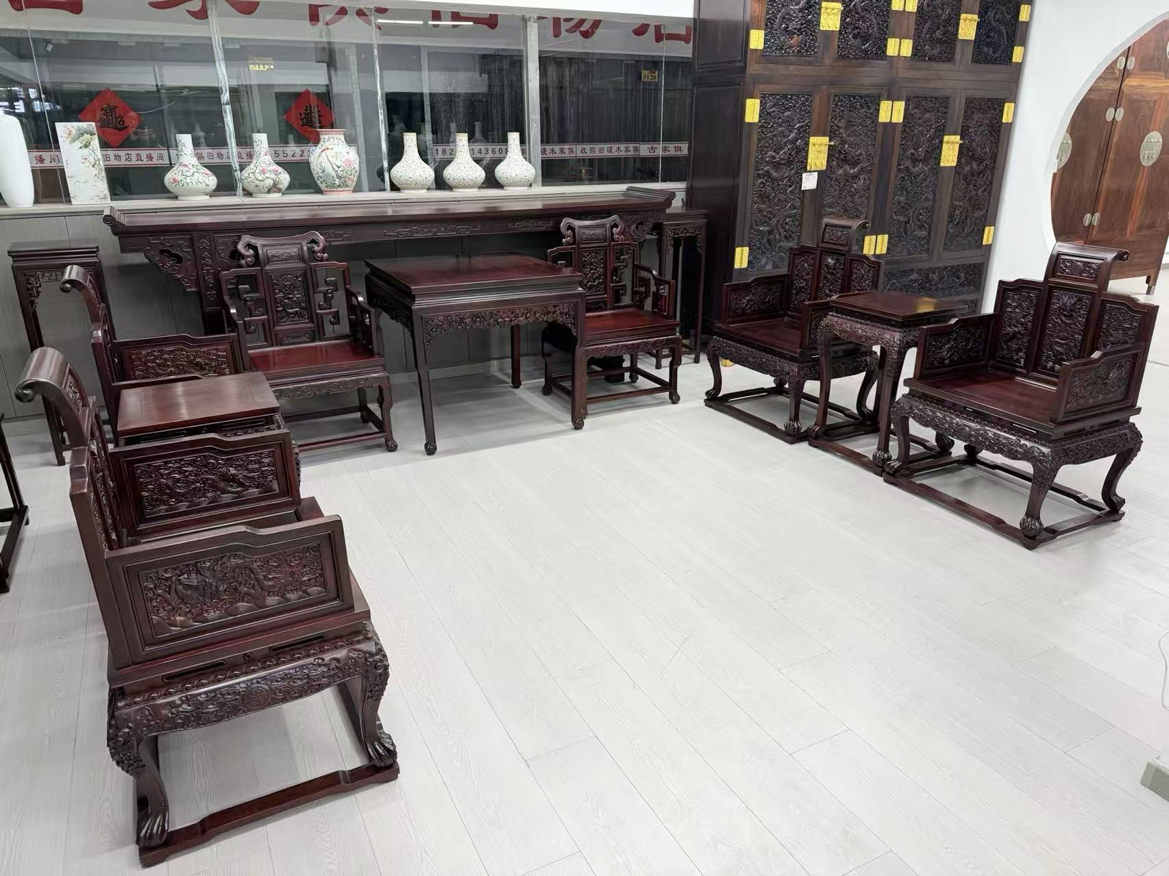 艺术馆内丰富的家具品类陈列