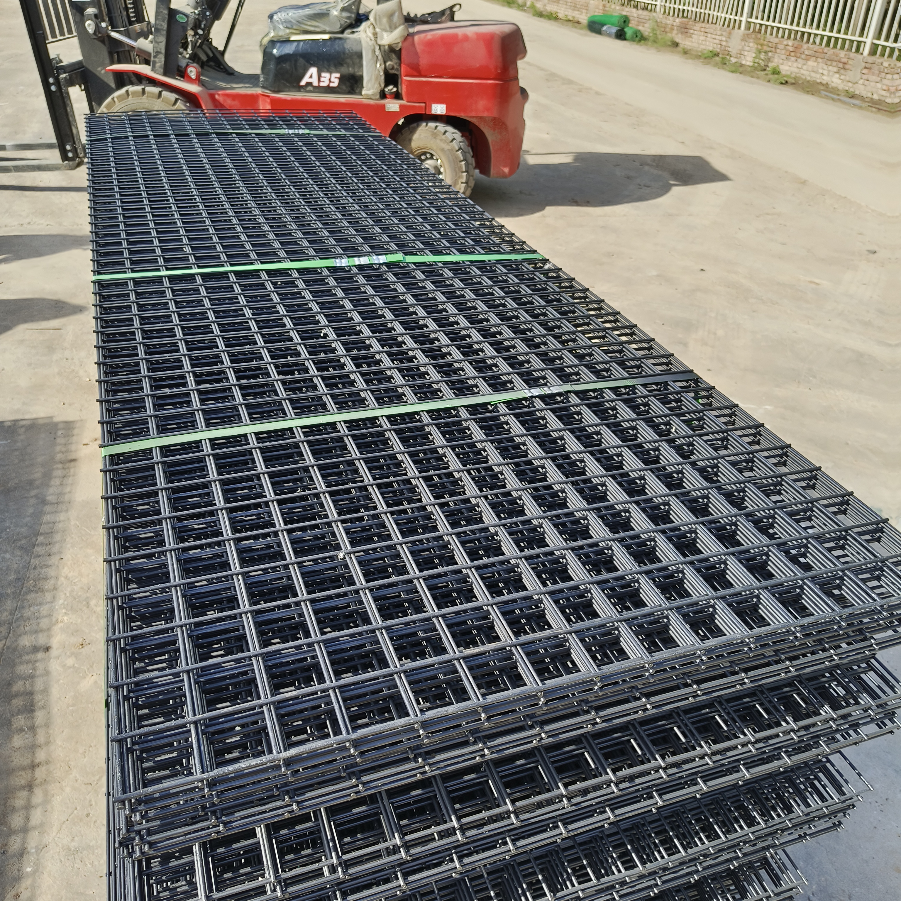 电焊网片成品展示