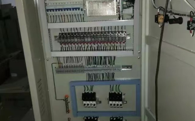 智昊电气变频控制柜产品展示