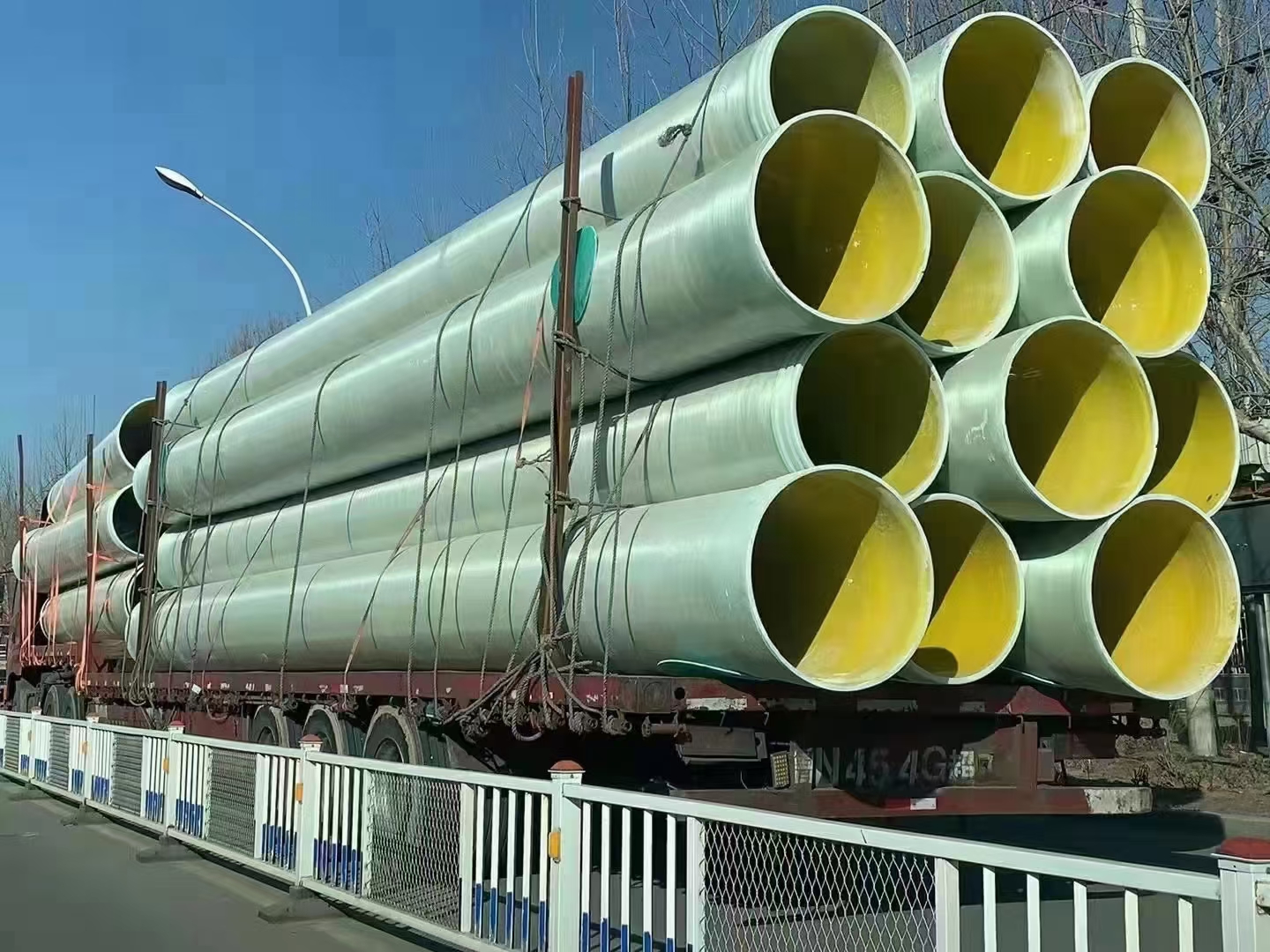 玻璃钢风管应用安装现场