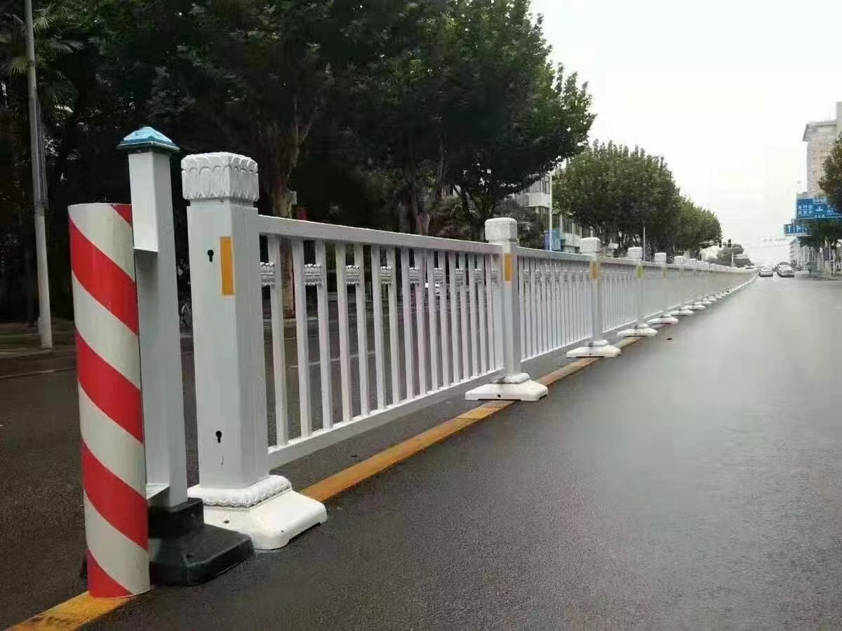 道路护栏