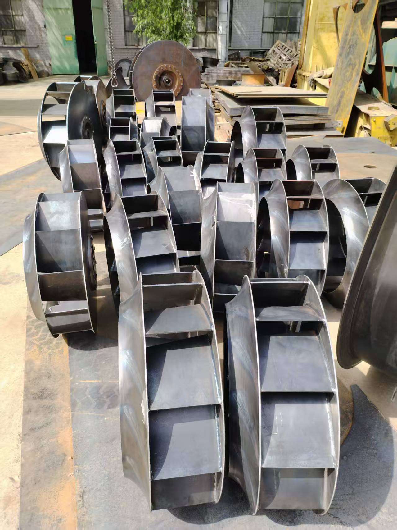 隆迈生产车间一景