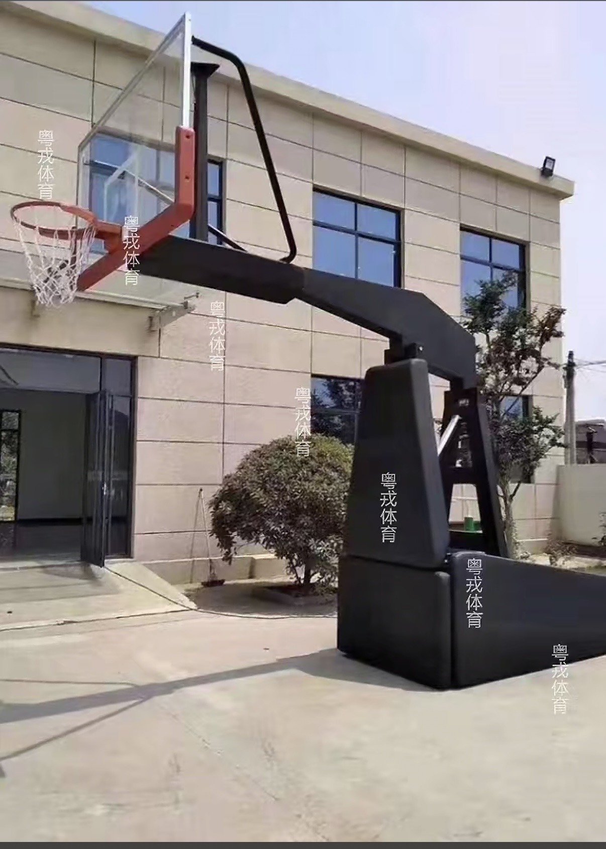 现代化篮球架应用场景