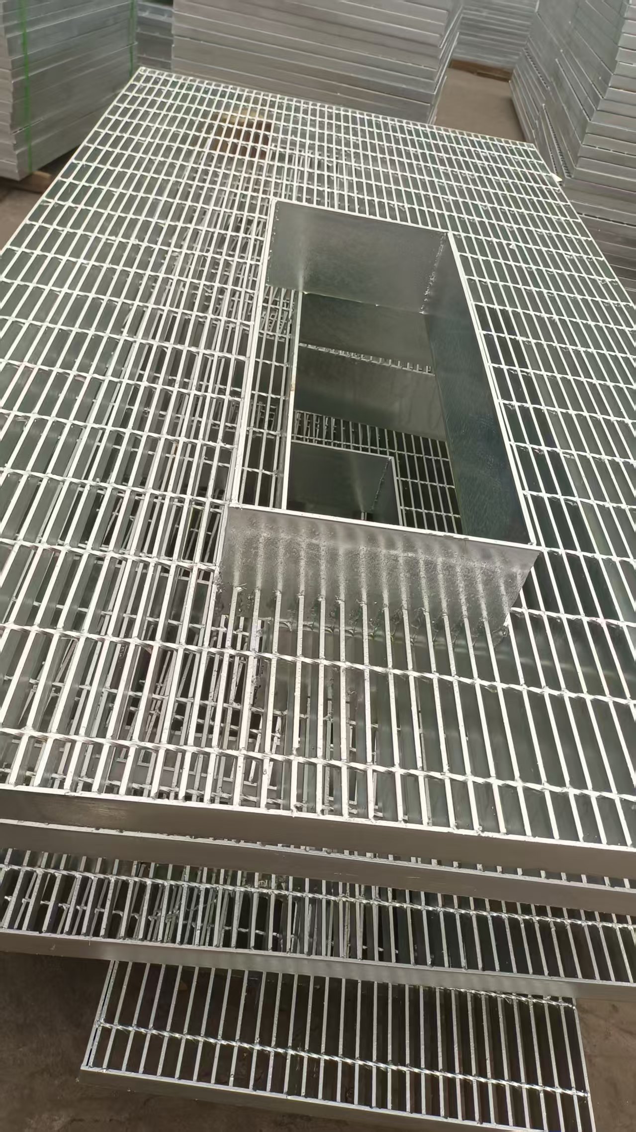 异形钢格栅细节展示