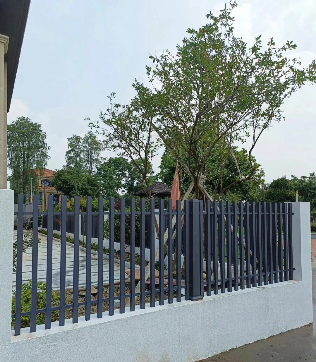 铝艺庭院门实际安装案例展示