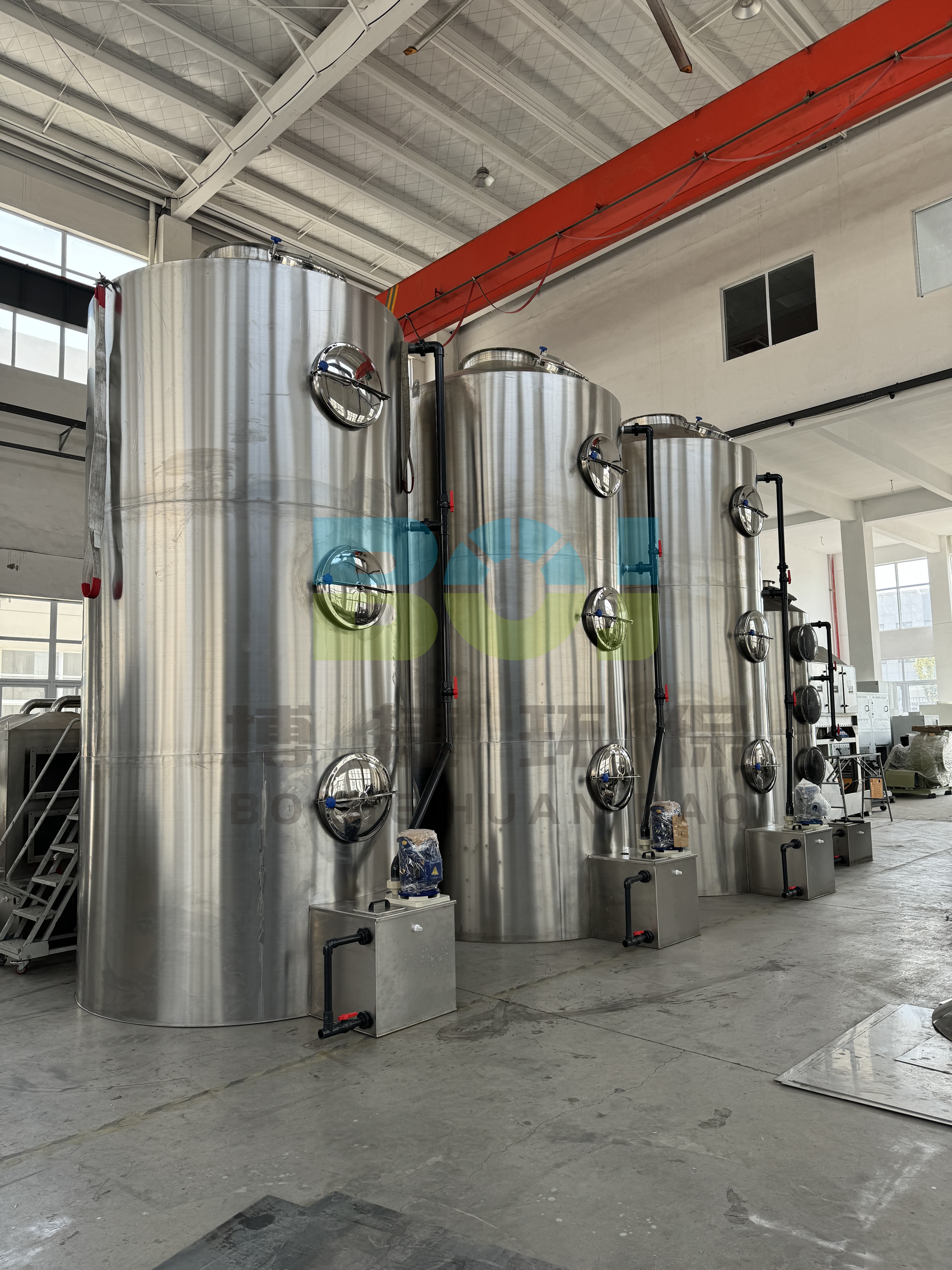 现代化生产车间内部