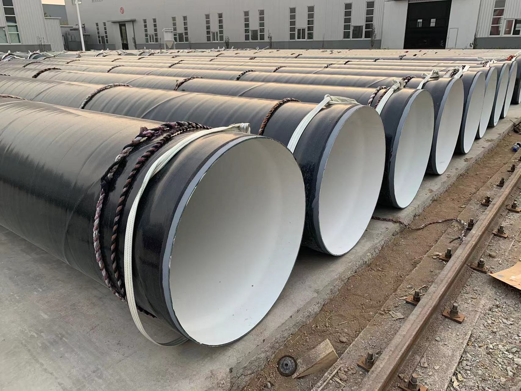 多种防腐钢管产品展示