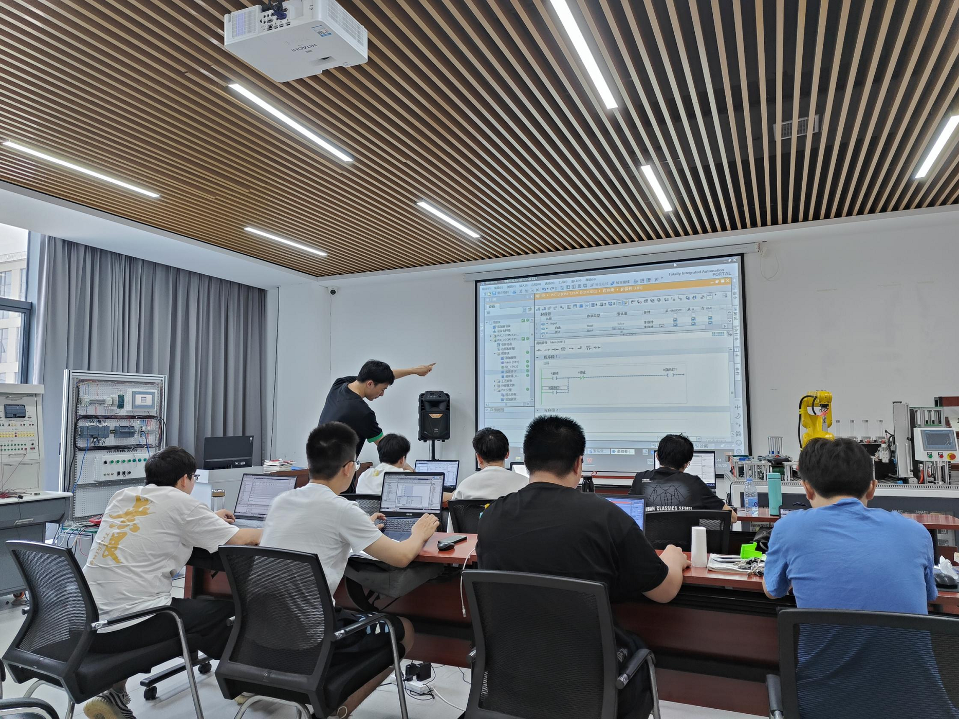 PLC培训实战场景