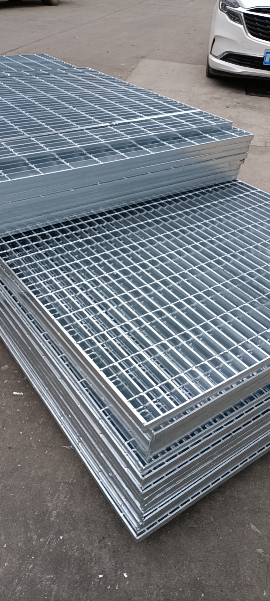 安平县赐腾金属制品有限公司工厂生产实景