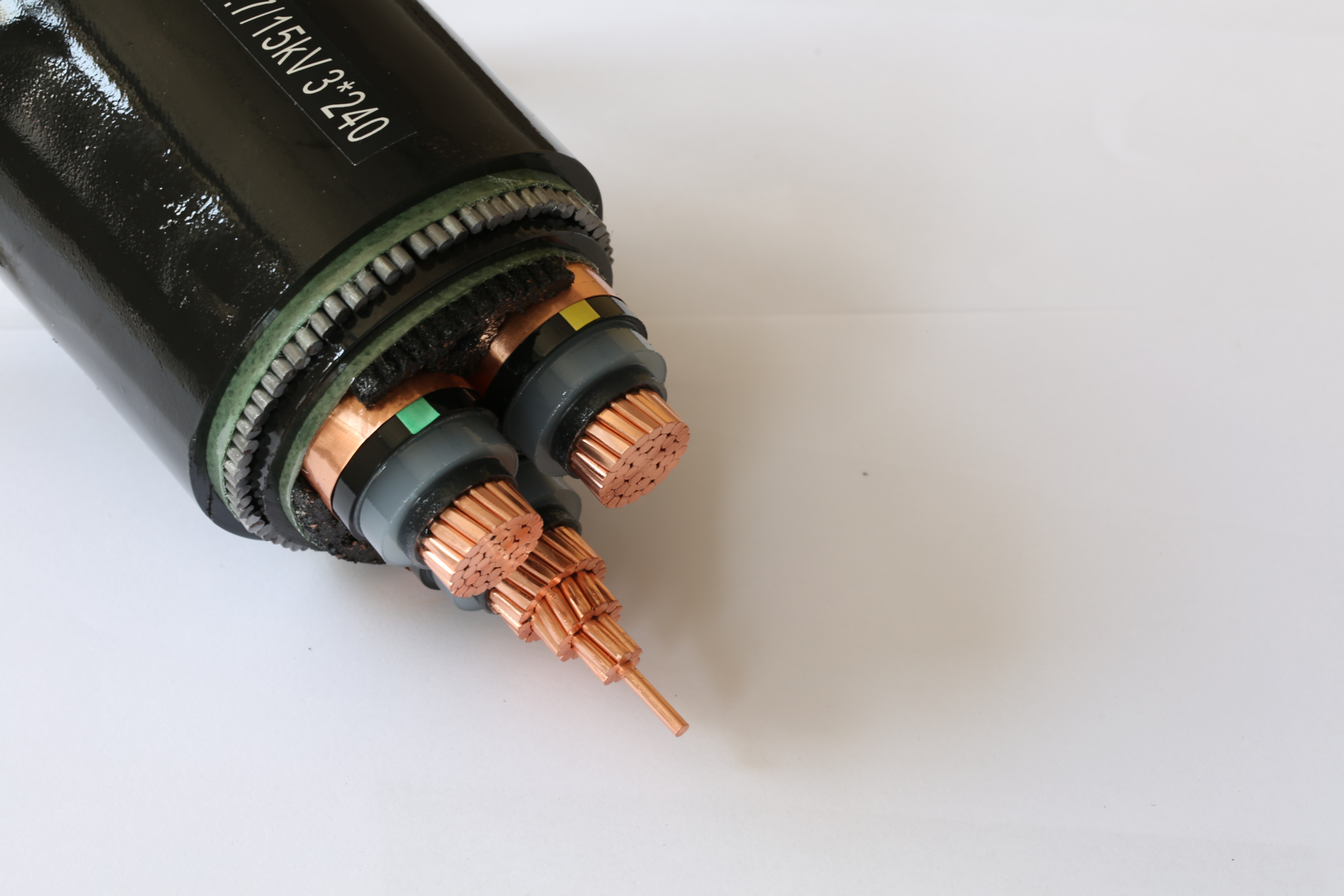 山东昆嵛电缆有限公司生产车间