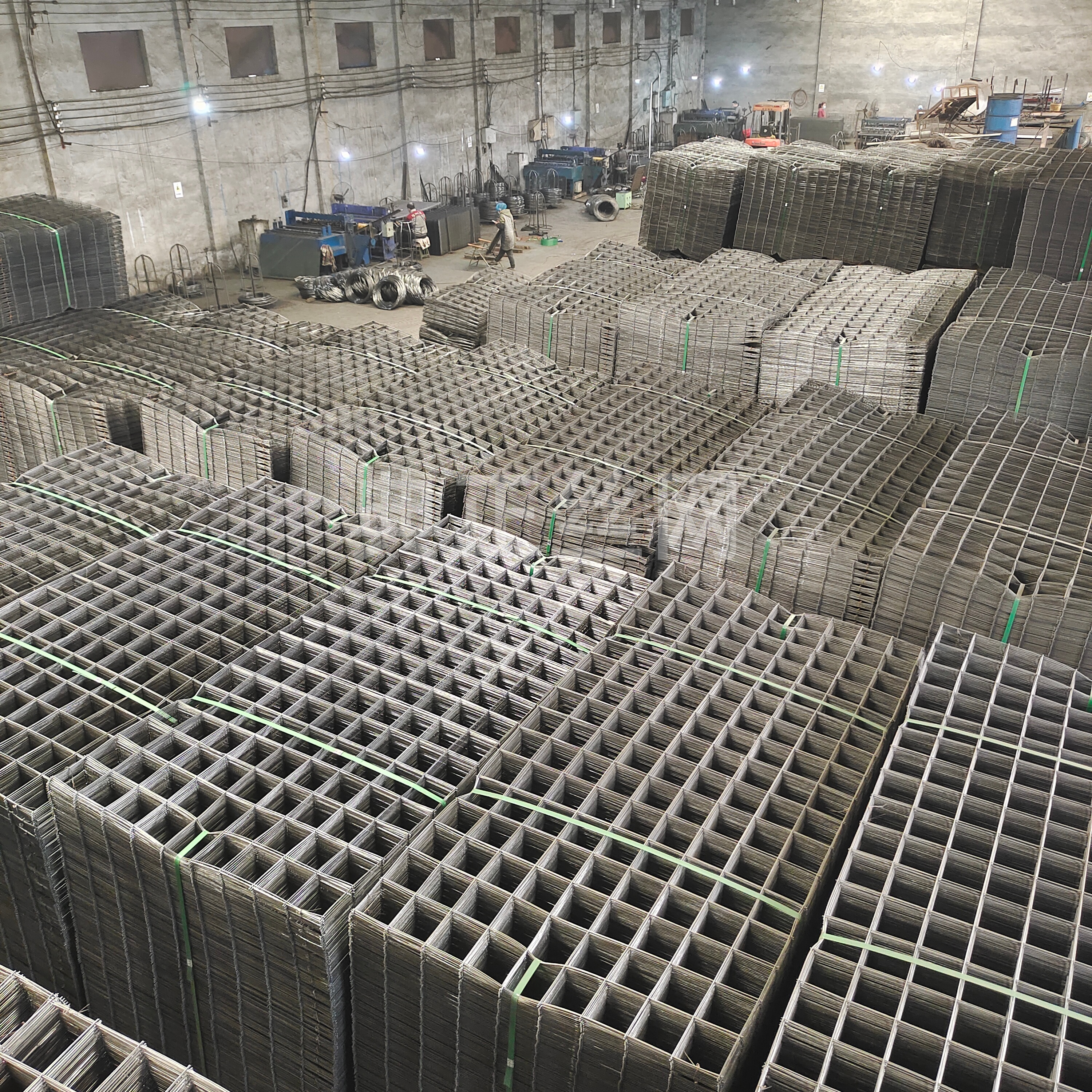 地暖钢丝网生产车间