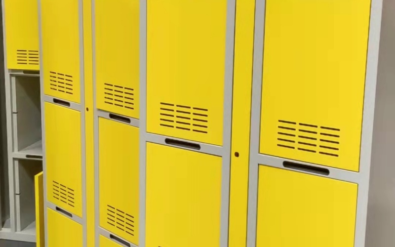 安徽鹰冠金属制品有限责任公司生产车间