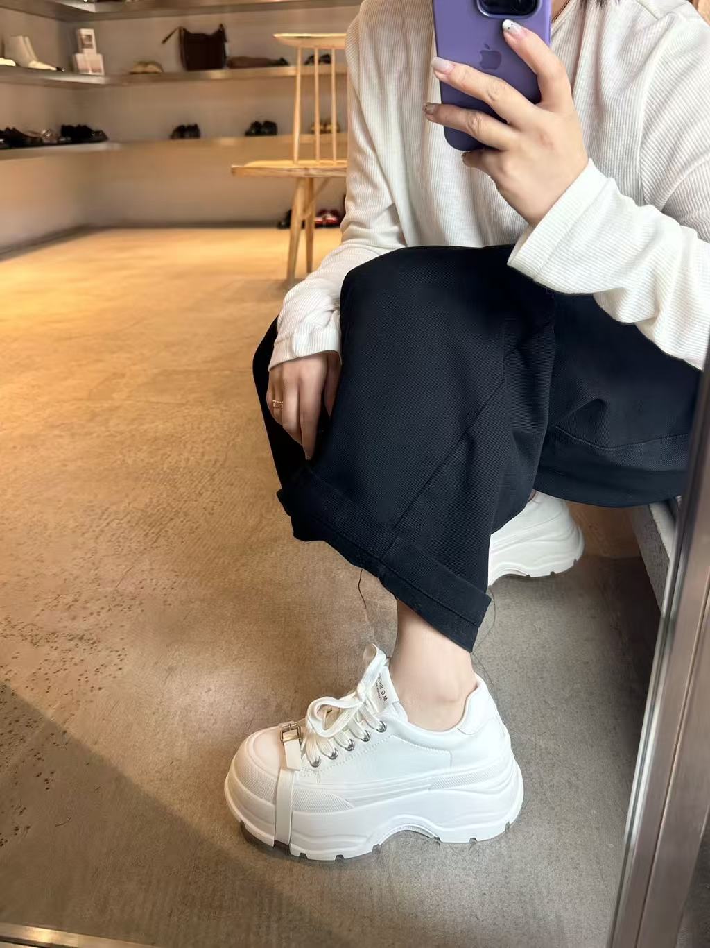 丁丁古女鞋工厂店产品展示