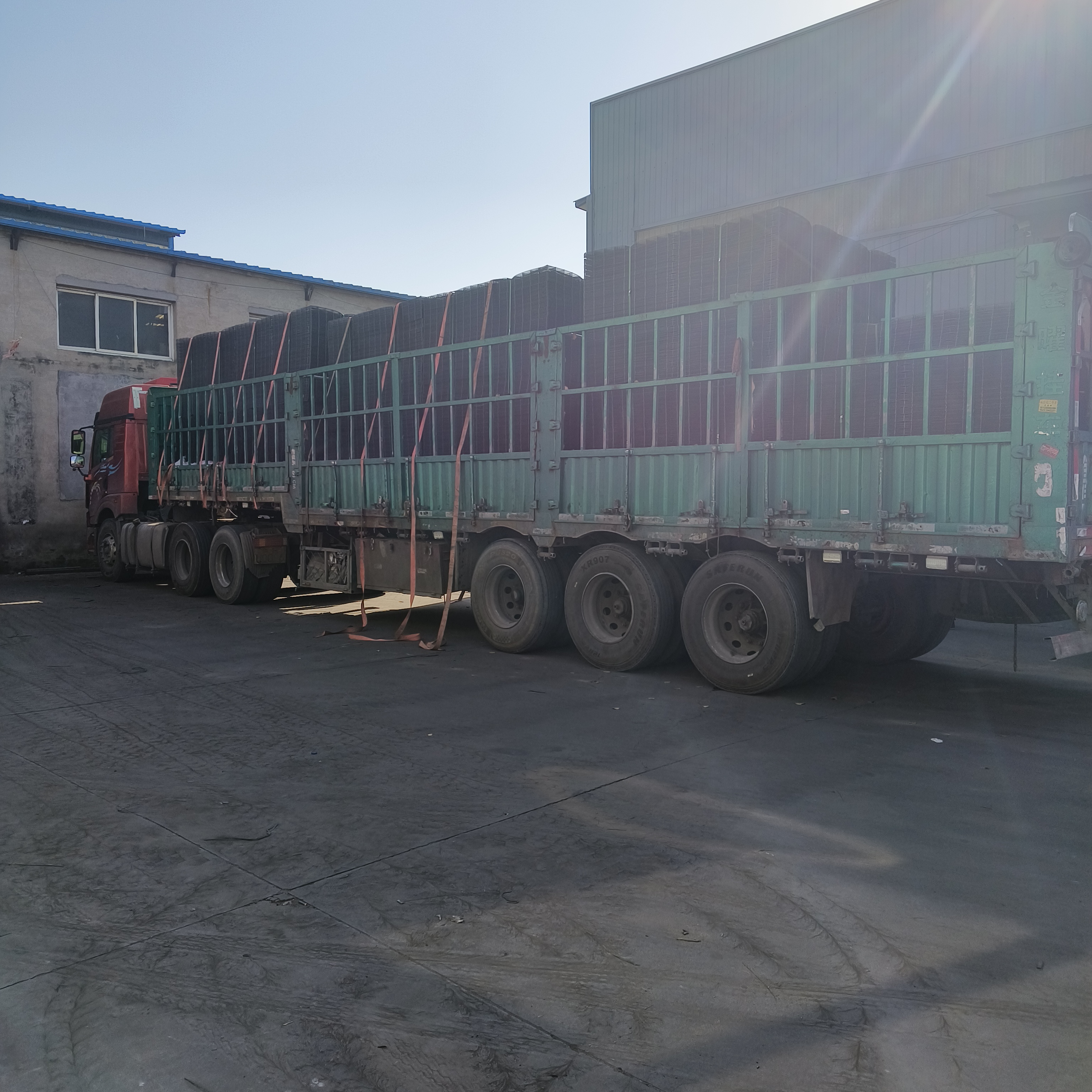 工厂生产车间一景