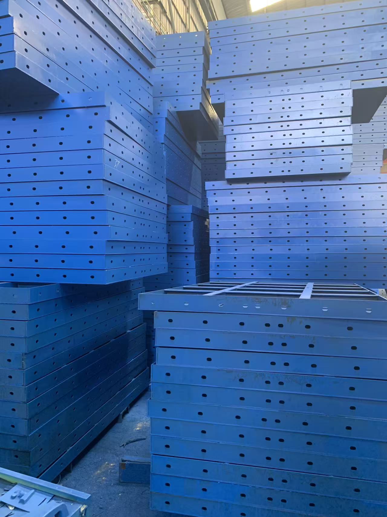 墩柱钢模板应用场景