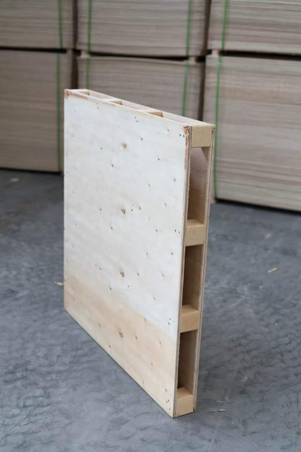 出口木托盘应用于大型设备运输