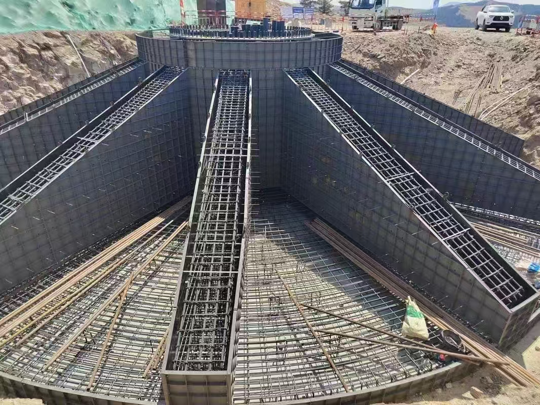 流水槽钢模具成品示例