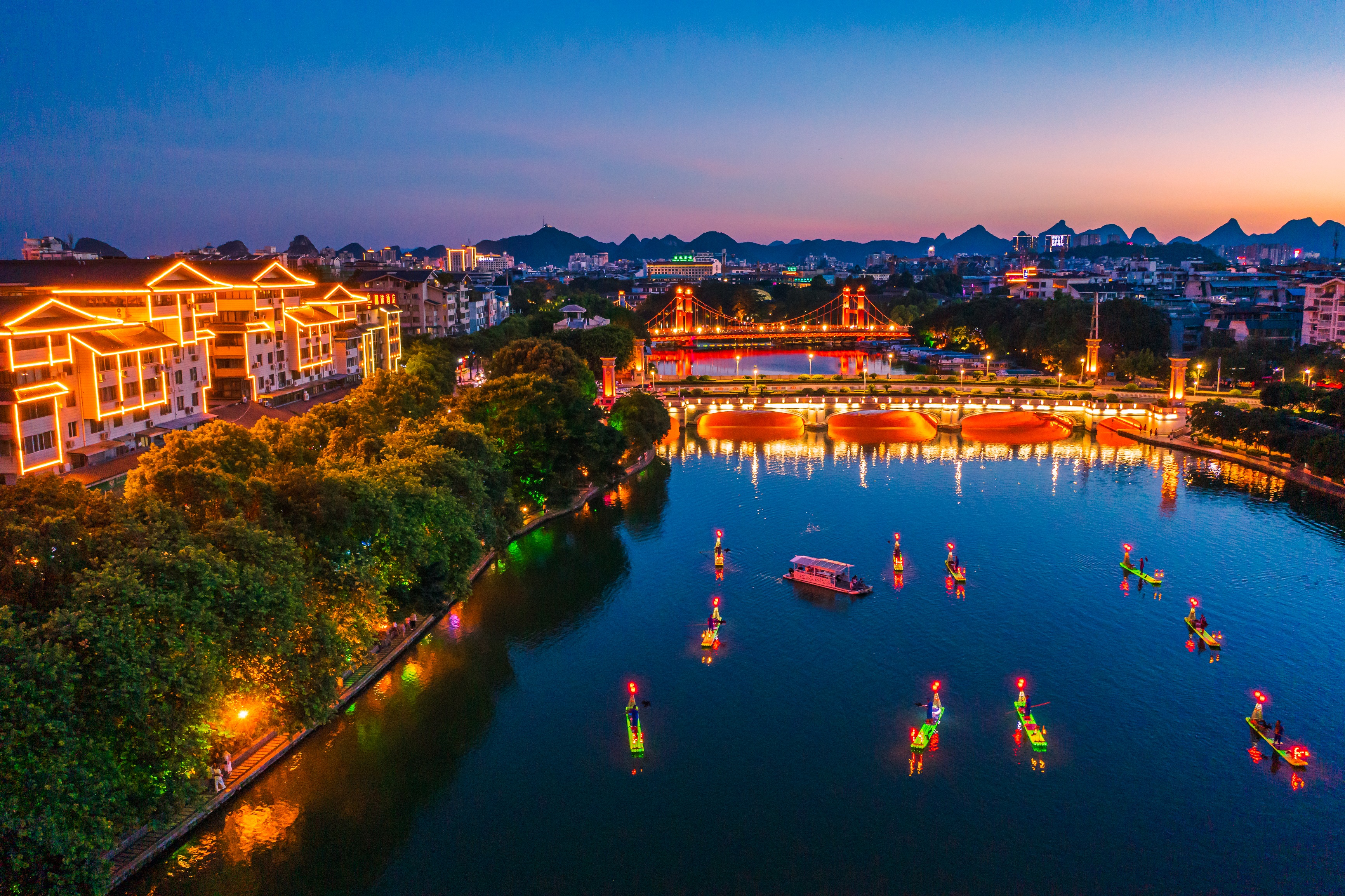 北海站 夜游两江四湖 - 服务商